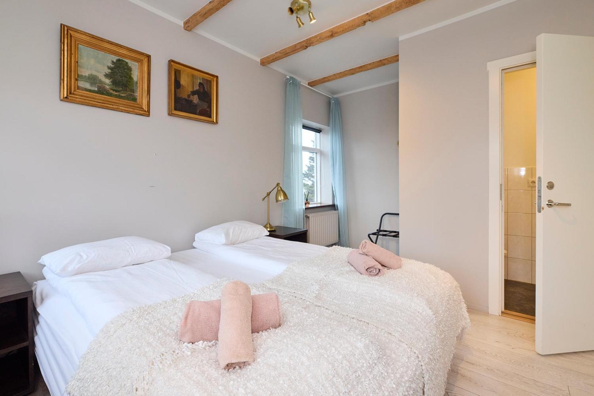 Englendingavik Homestay Боргарнес Экстерьер фото