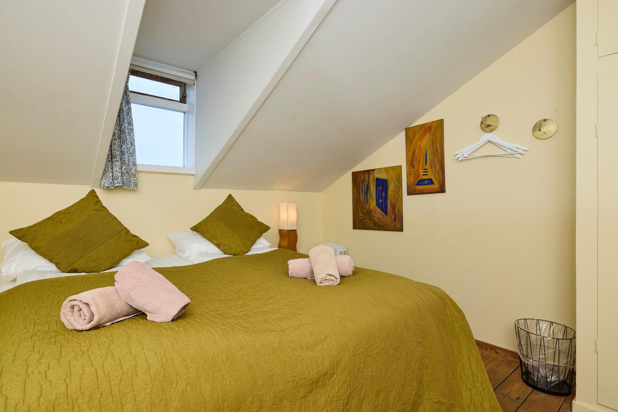 Englendingavik Homestay Боргарнес Экстерьер фото